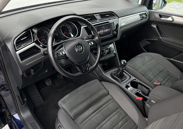 Volkswagen Touran cena 61900 przebieg: 112613, rok produkcji 2016 z Krynica-Zdrój małe 781